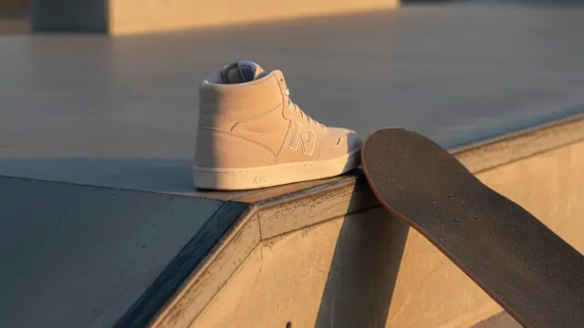 New Balance 440v2 High: A ode ao minimalismo que conquista o skate