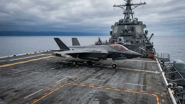 Japão rompe tabu histórico e transforma destróieres em porta-aviões