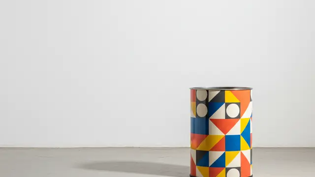 A arte no lixo: Yinka Ilori redesenha o cotidiano