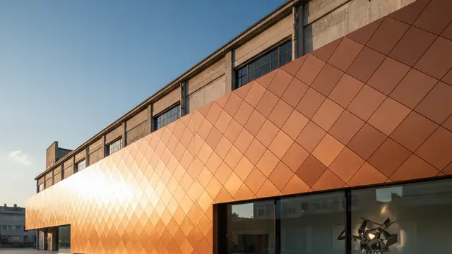 Le Large: Museu em antiga fábrica da Renault reinterpreta legado industrial com arte