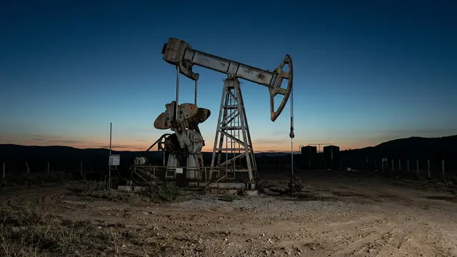 Petróleo desaba US$ 19 em maio — o maior recuo mensal desde o início da pandemia