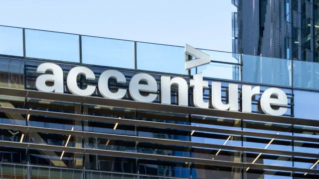 Accenture desafia tendência de mercado e amplia contratação de recém-formados
