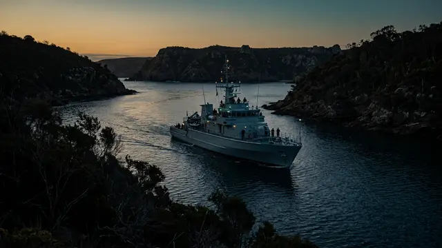 EUA e aliados divergem sobre ritmo de reabertura do Estreito de Ormuz