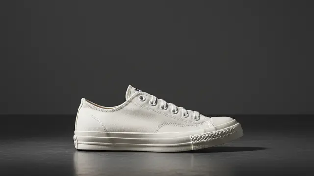 O sorriso de US$ 250: Converse aposta no luxo discreto