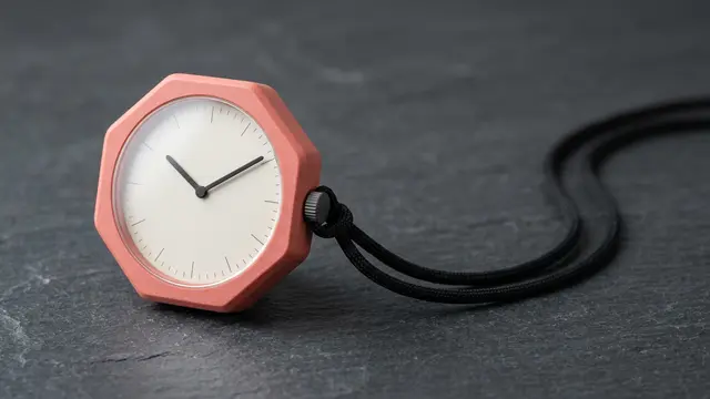 Audemars Piguet e Swatch resgatam o relógio de bolso com a coleção Royal Pop