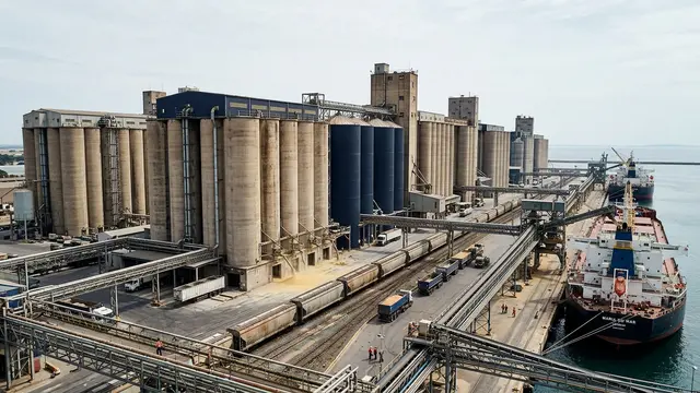 Preços globais de alimentos recuam pelo segundo mês — alívio ou pausa temporária?