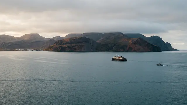 m/v Hondius aproxima-se de Tenerife após surto a bordo e mobiliza autoridades