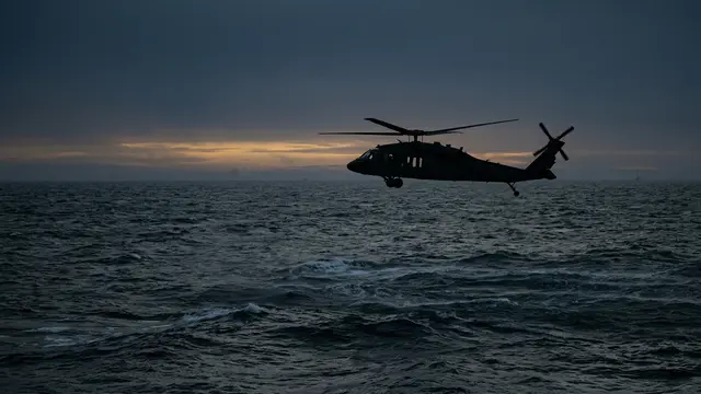 Trump acusa Irã de derrubar Apache no Estreito de Ormuz e promete retaliação