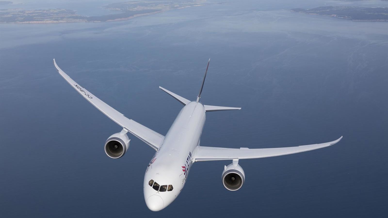 Latam utiliza combustível sustentável em voos para Ushuaia e reduz emissões