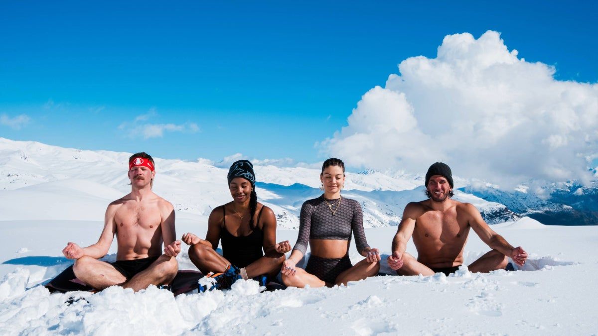 Mammut Lança Campanha Satírica que Critica a Obsessão pelo Bem-Estar Otimizado