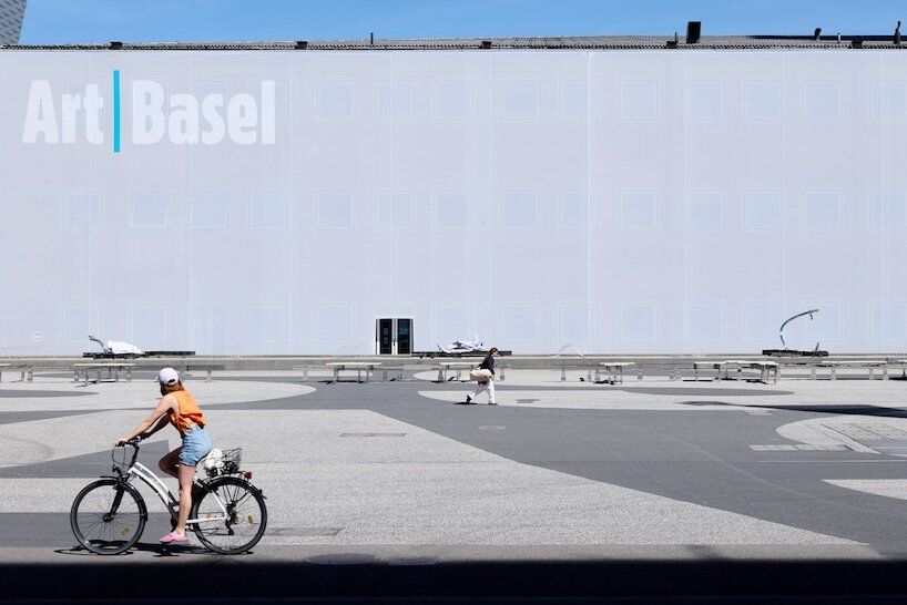 Art Basel Unlimited 2026 redefine a escala monumental — a arte agora convida ao habitar