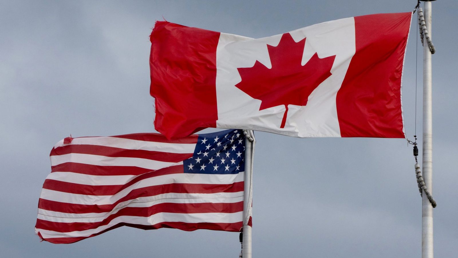 Nova regra dos EUA pode encarecer remédios do Canadá e afetar 2,3 milhões de americanos