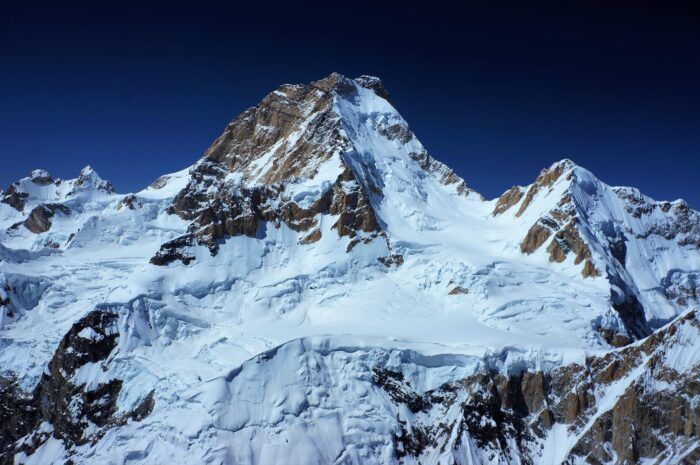 Masherbrum desafia alpinistas — por que o cume de 7.821m permanece quase intocado