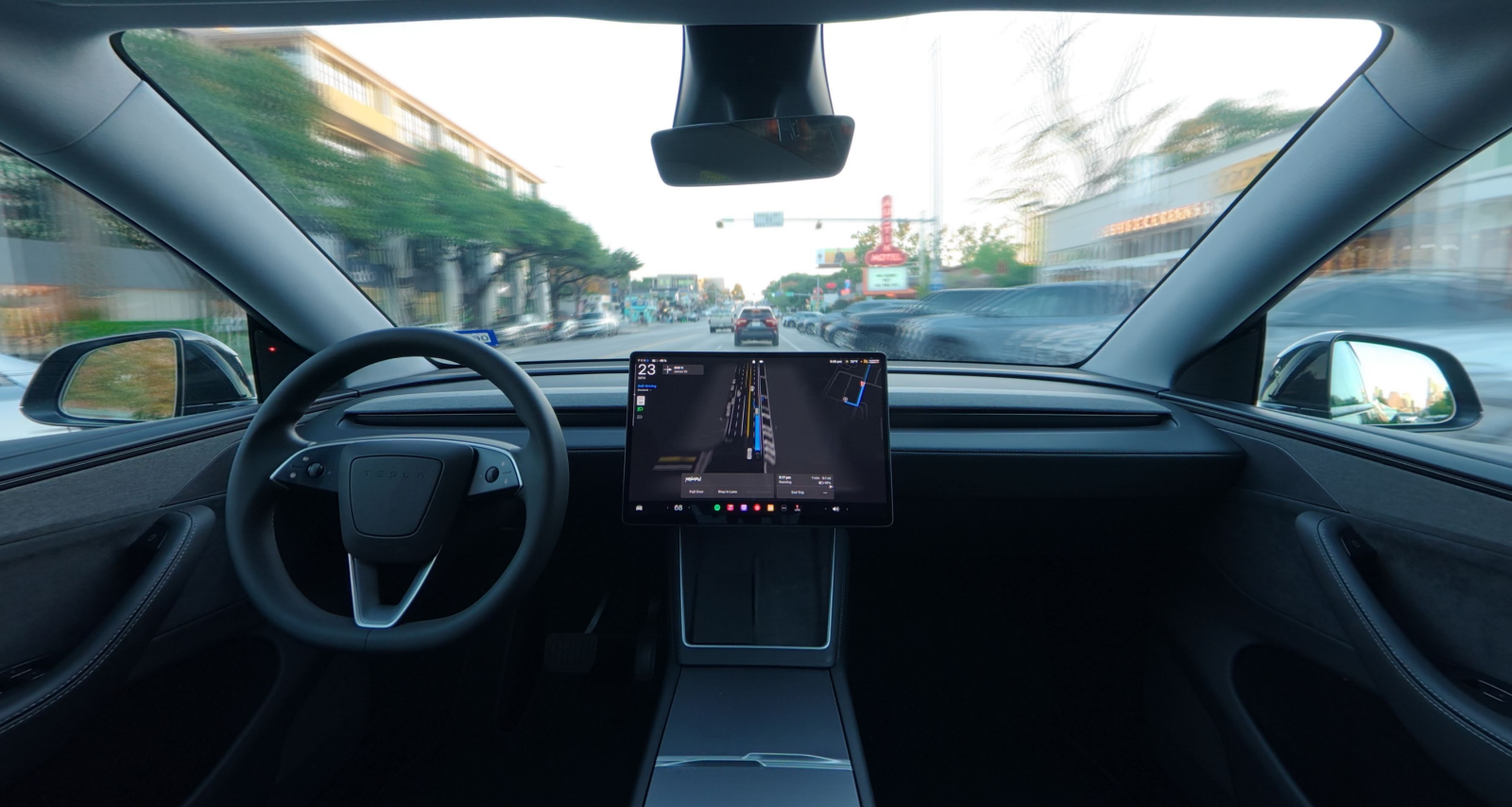 Tesla ensina FSD a estacionar: o último metro é o mais difícil