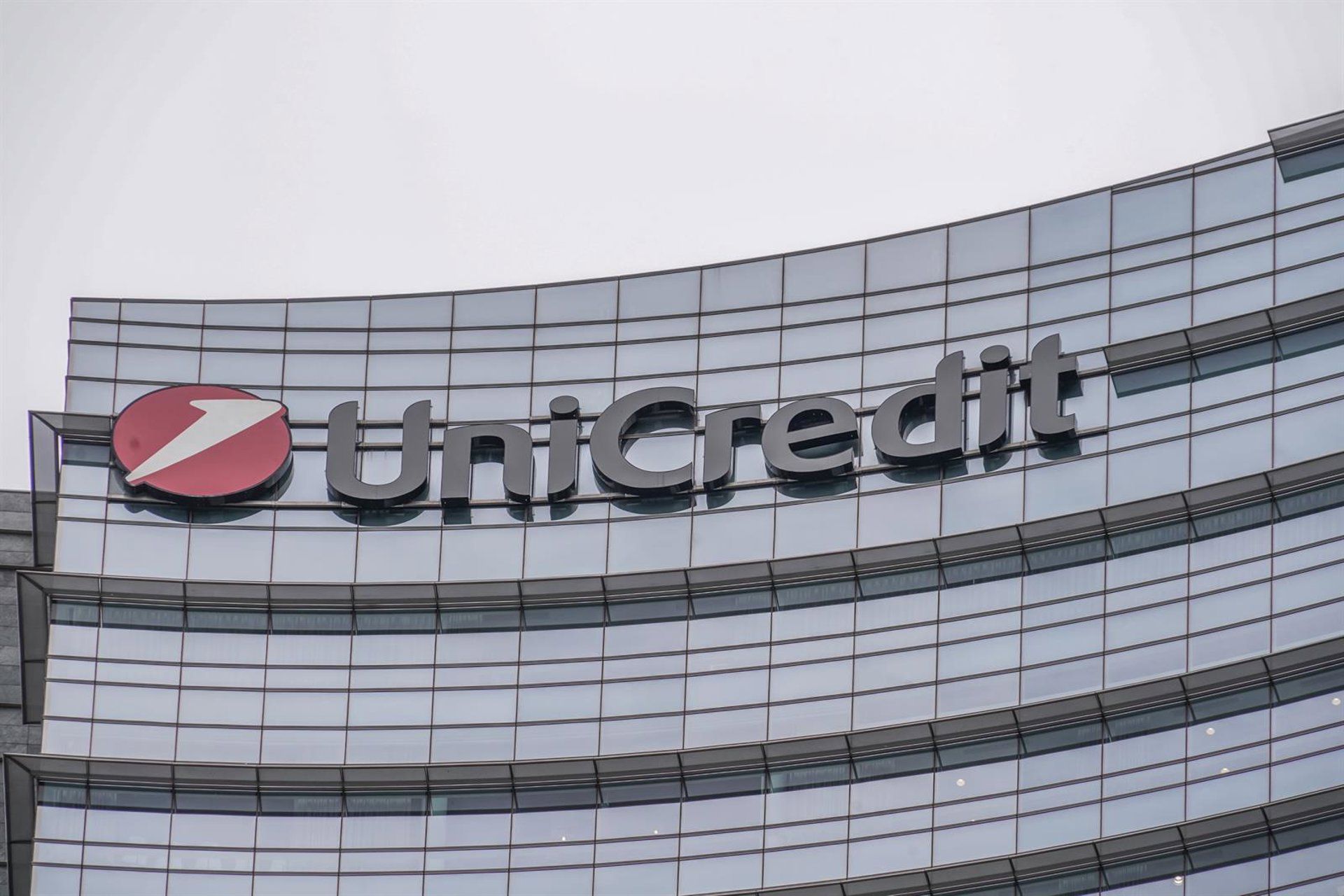 BCE aprova UniCredit em aquisição do Commerzbank e abre porta para controle