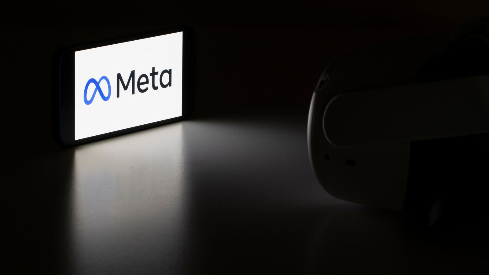 A caixa-preta da Meta no tribunal: quem demite, o gestor ou o algoritmo?