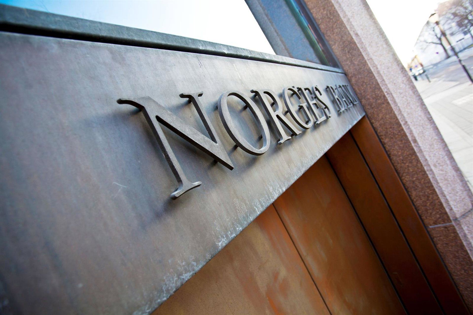 Fundo soberano norueguês perde €26 bi em 3 meses com apostas em bônus