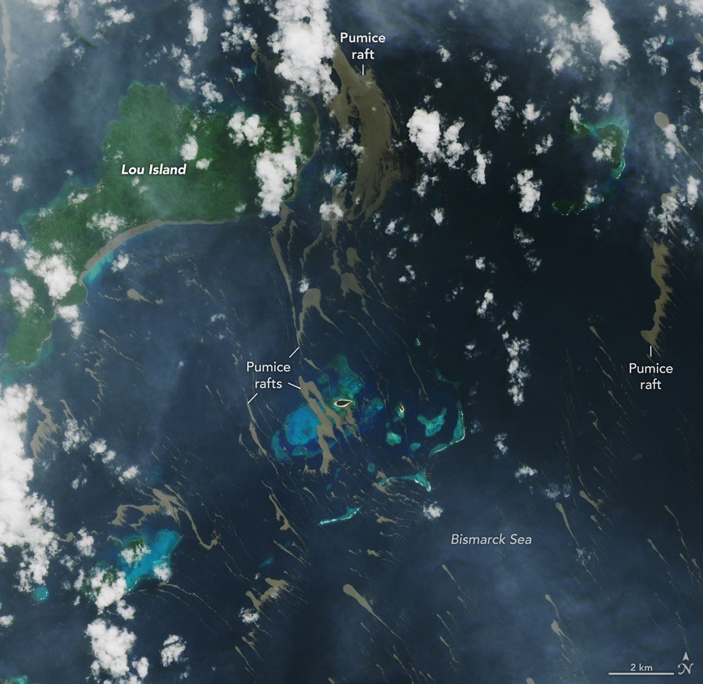 Erupção submarina na Papua-Nova Guiné isola comunidades com balsas de pedra-pomes