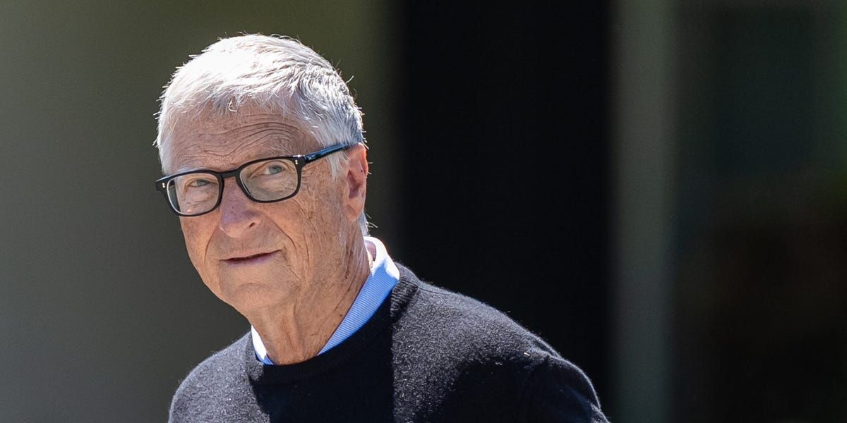 Bill Gates quer taxar robôs para conter a onda da IA