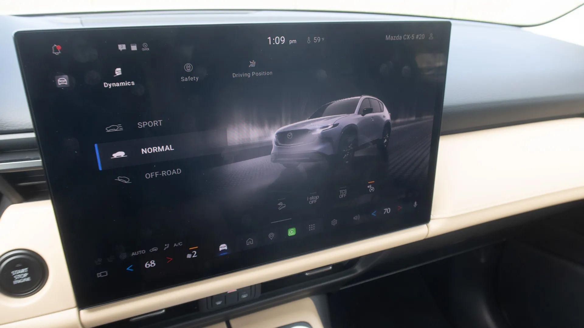 Mazda admite derrota e rende-se às telas sensíveis ao toque