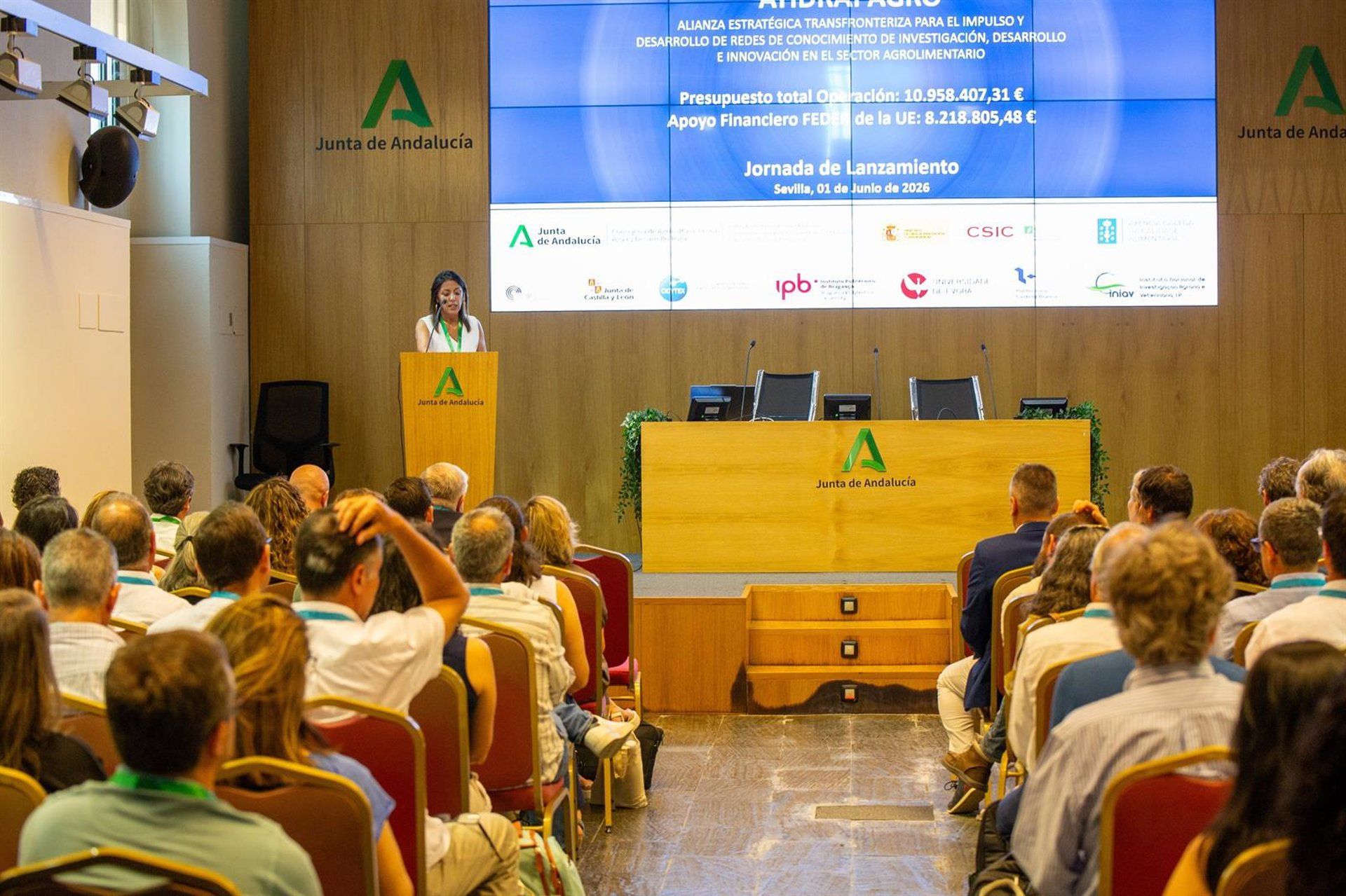 Espanha e Portugal unem 11 milhões de euros para modernizar o agro transfronteiriço
