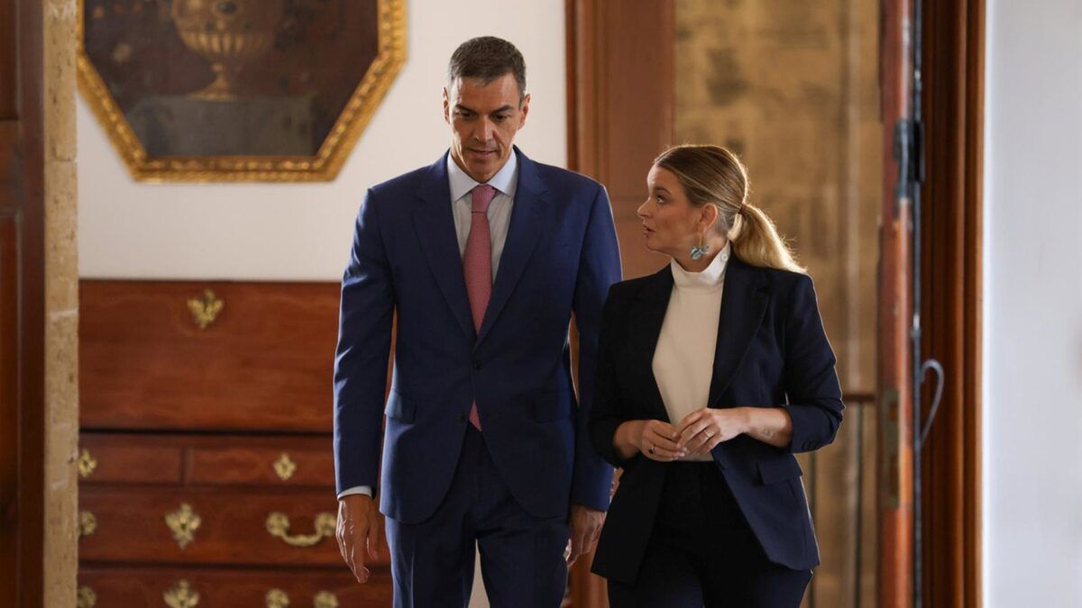 Sánchez tropeça em relatório, e Baleares cobra Madri por crise migratória