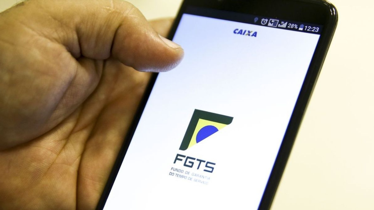 FGTS no consignado CLT promete juros de 1,99% e acirra disputa bancária