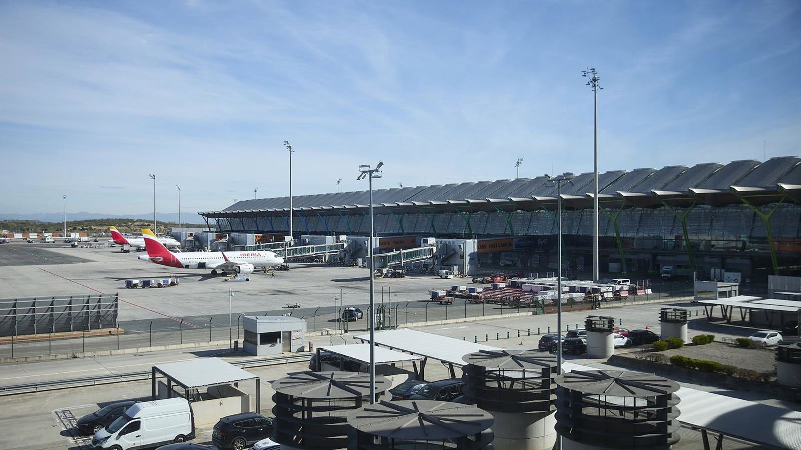 Aena contrata Orange para rede 5G privada em três aeroportos espanhóis por 3,8 milhões de euros