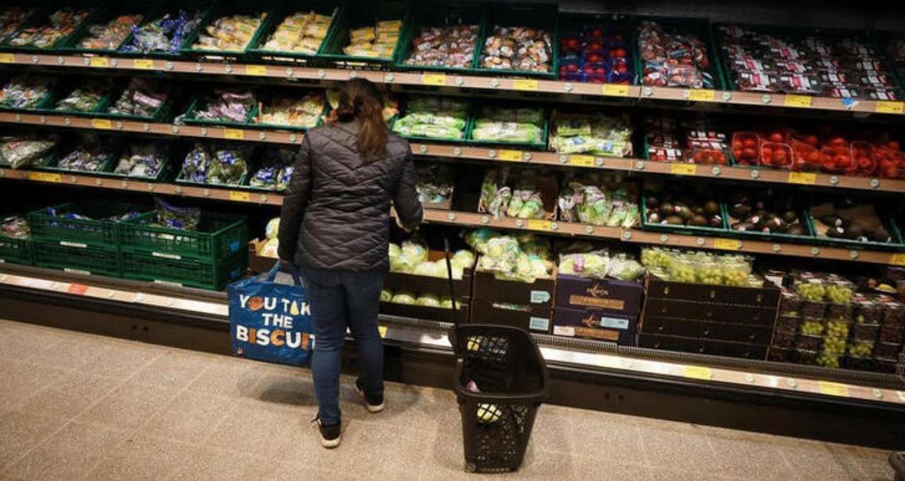 Expectativa de inflação nos EUA recua a 3,5% enquanto mercado de trabalho dá sinais de fadiga