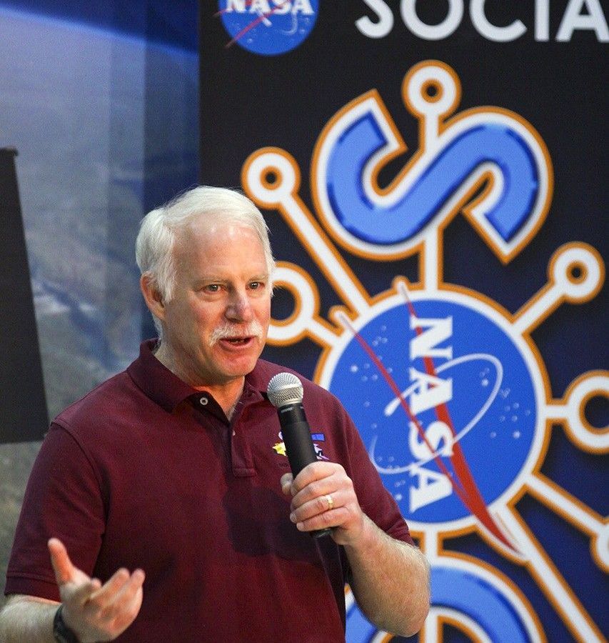 Jim Irons recebe prêmio Pecora — o legado por trás da continuidade do programa Landsat