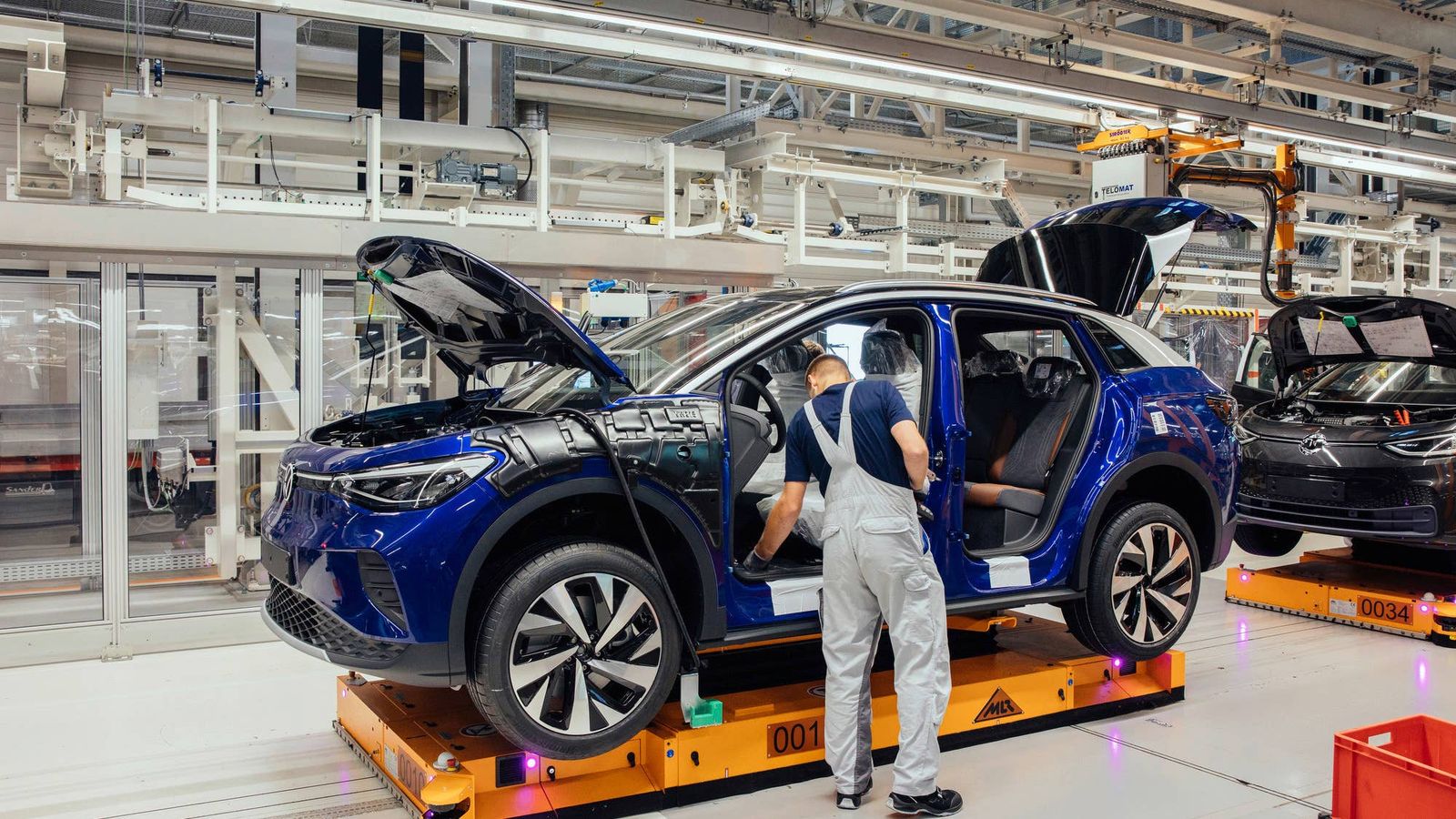 Volkswagen avalia corte de 100 mil vagas e fechamento de fábricas na Alemanha