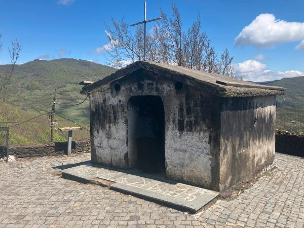 Santuário sem portas de Gogni — o mistério geórgio que desafia a engenharia e a fé