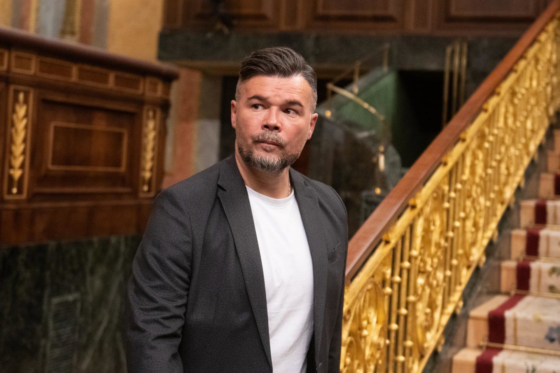 Rufián pressiona governo espanhol a regular fundos 'abutres'