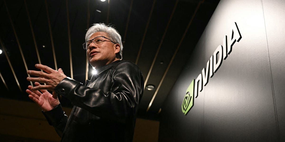 A aula de Jensen Huang no X: e o interesse bilionário da Nvidia