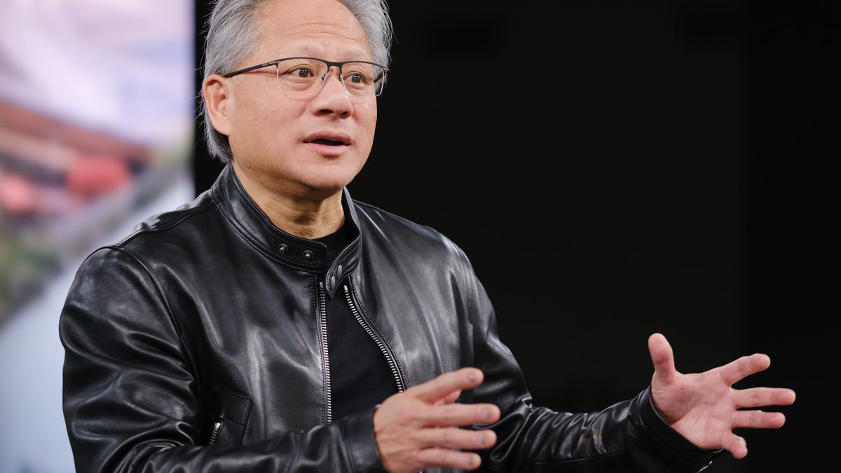 Jaqueta autografada de Jensen Huang vai a leilão — e o valor desafia a lógica