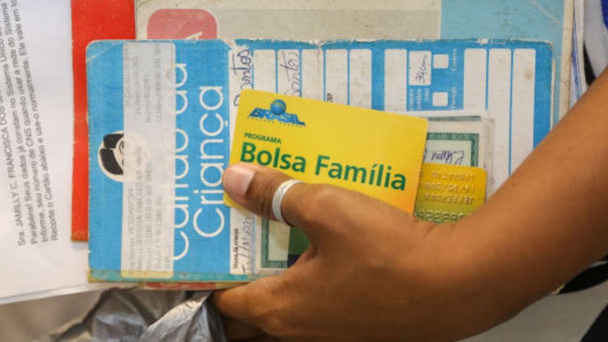 Carteira assinada não corta Bolsa Família; veja a Regra de Proteção