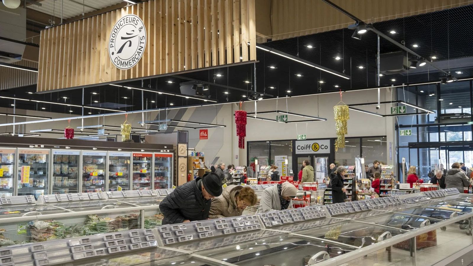 Ataque hacker eleva temperatura de freezers em 400 supermercados na França, causando perdas milionárias