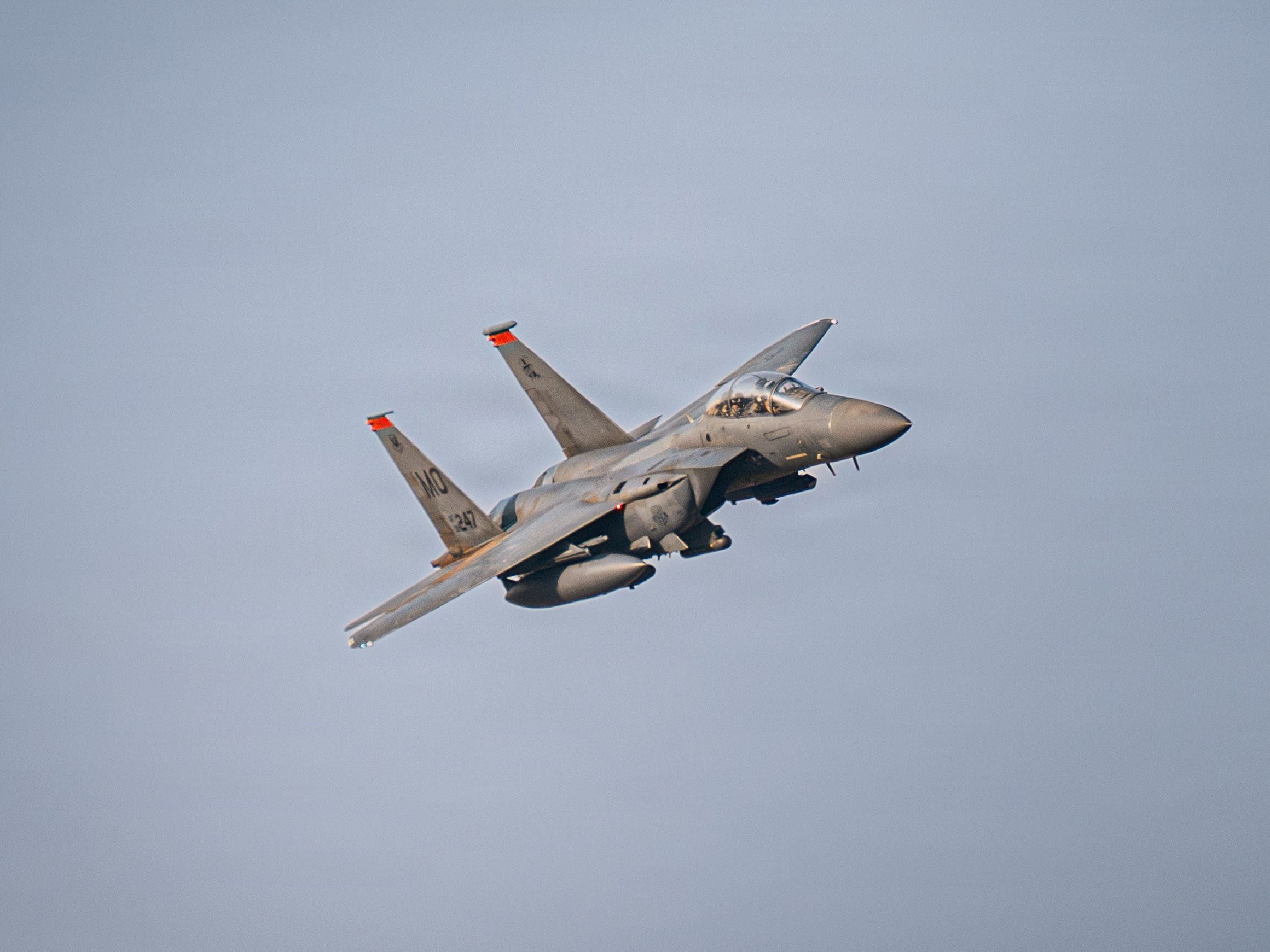 Guerra no Irã: EUA perdem 81 aeronaves e R$ 17 bi em equipamentos