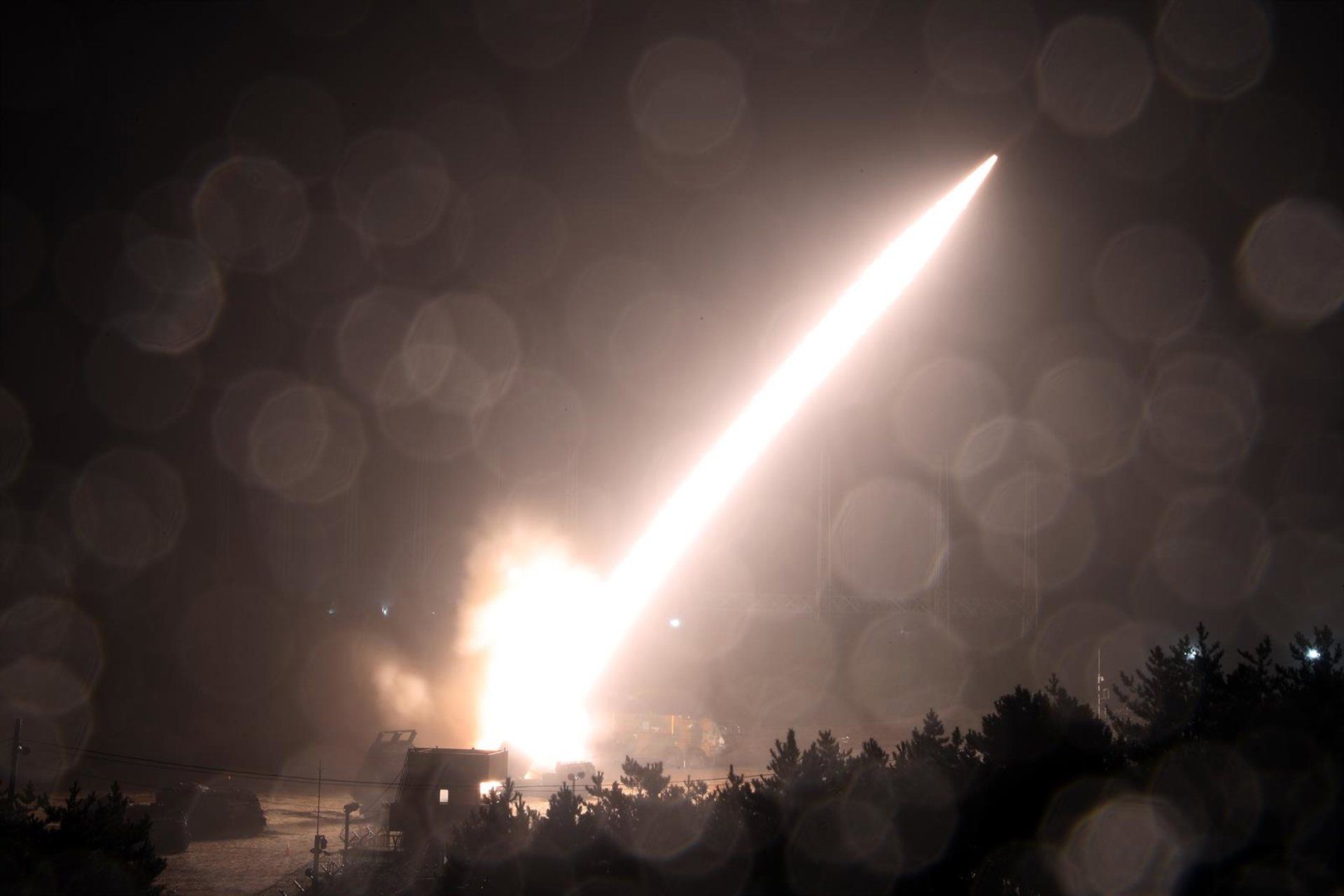 Rheinmetall e Lockheed Martin oficializam fábrica de mísseis ATACMS na Alemanha