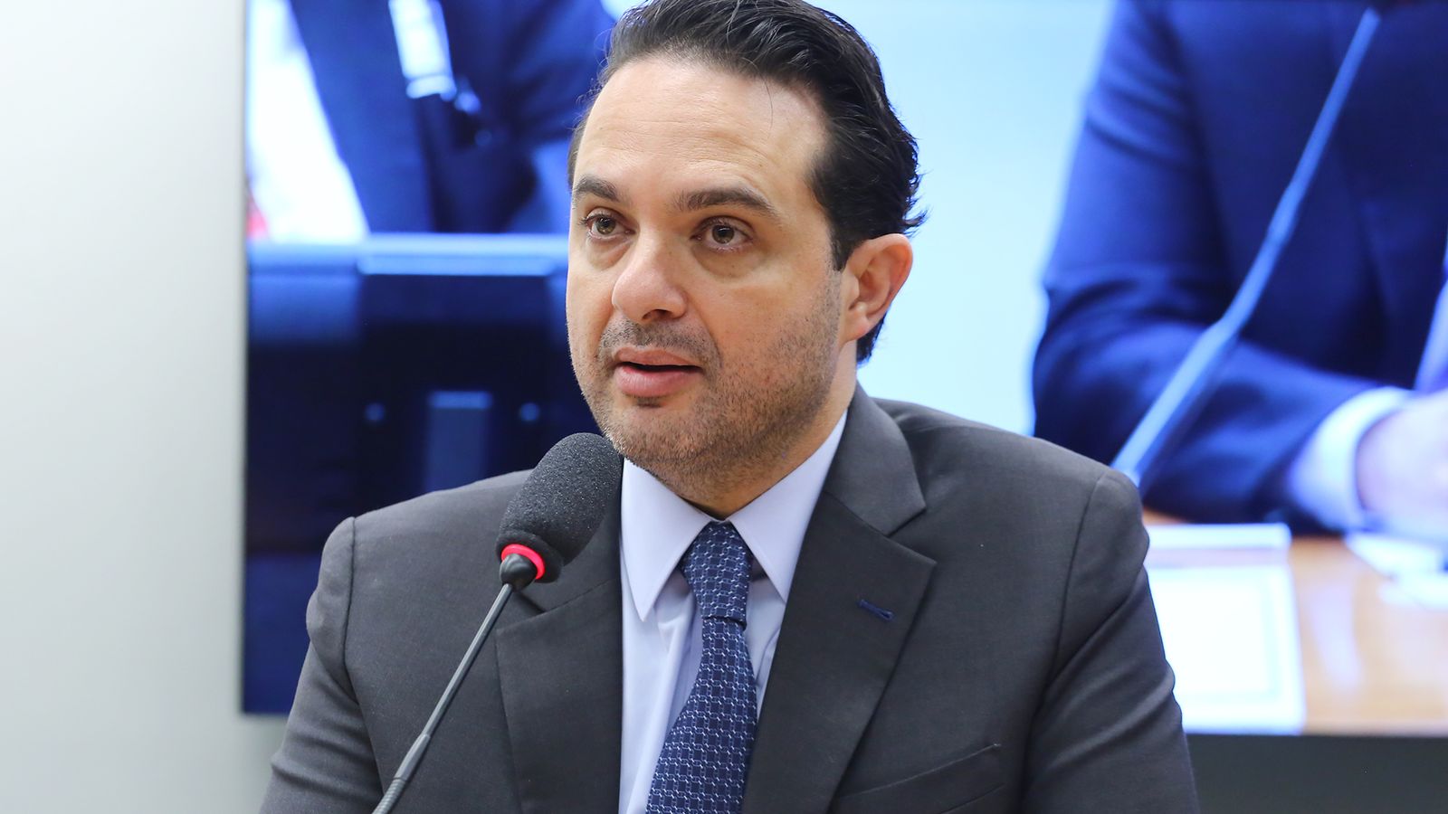 Proposta de E32 reduz dependência externa em 450 milhões de litros de gasolina
