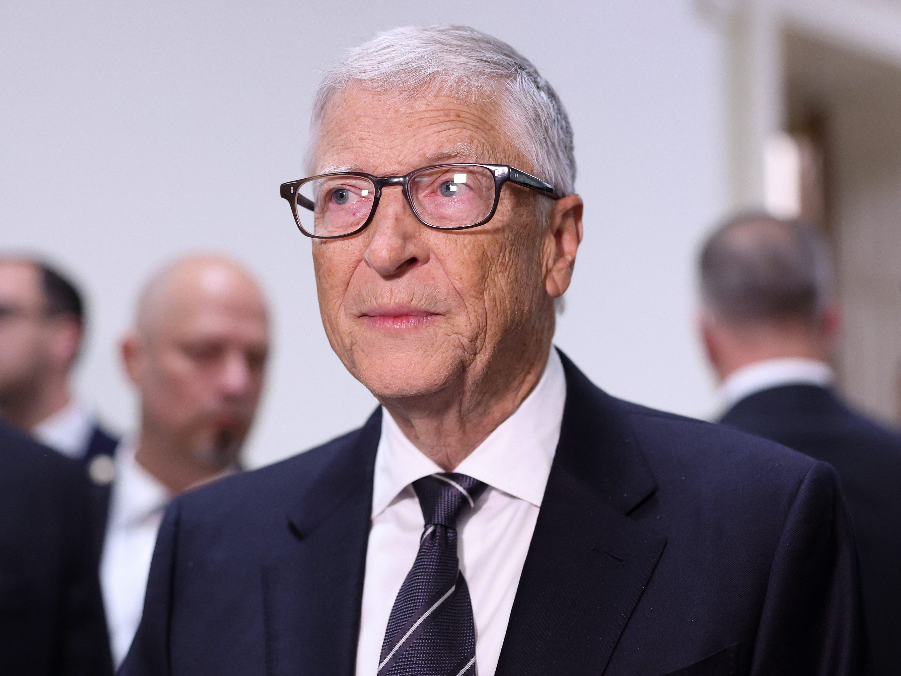 Bill Gates quer taxar robôs como trabalhadores humanos