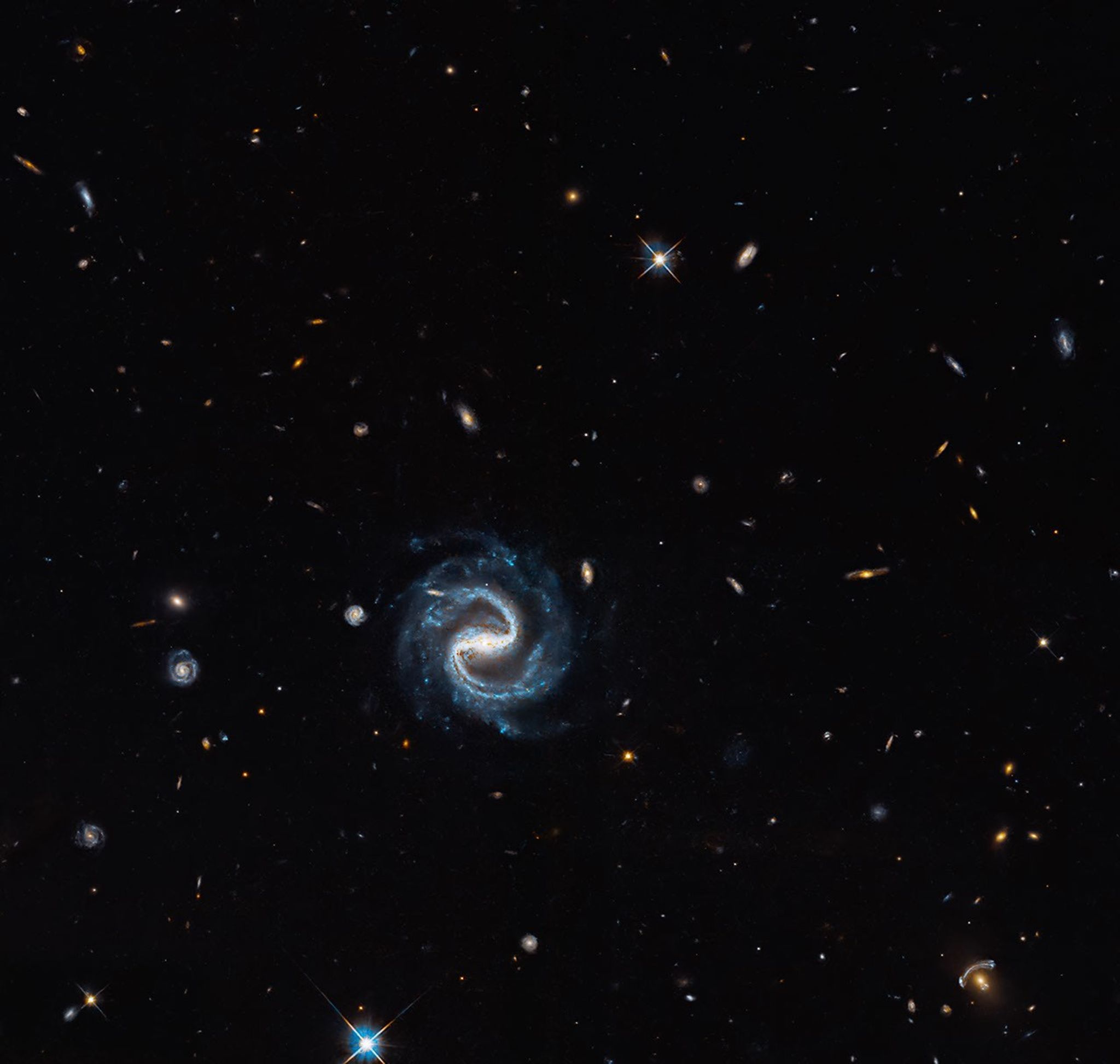 Hubble mapeia o cosmos para antecipar chegada do telescópio Roman