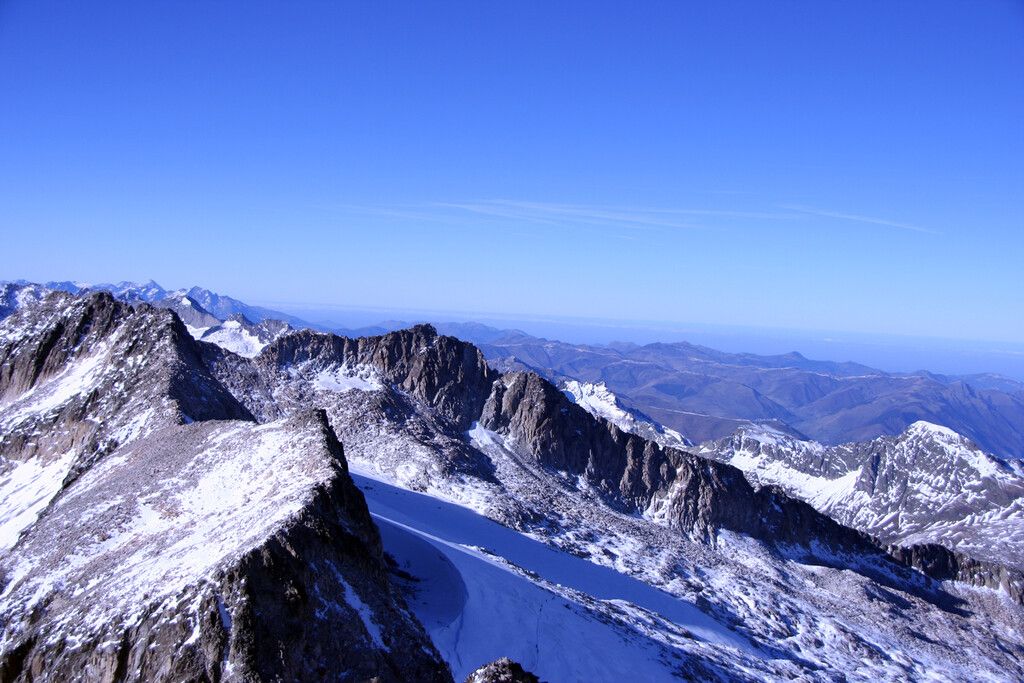 Glaciares dos Pirineus: Aneto encolhe e aponta para colapso climático