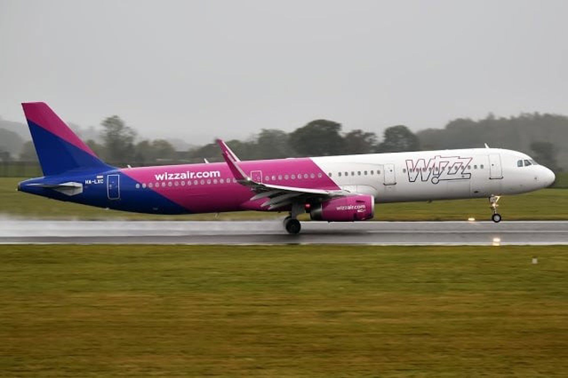 Wizz Air entra no mercado de pacotes turísticos com plataforma baseada em IA