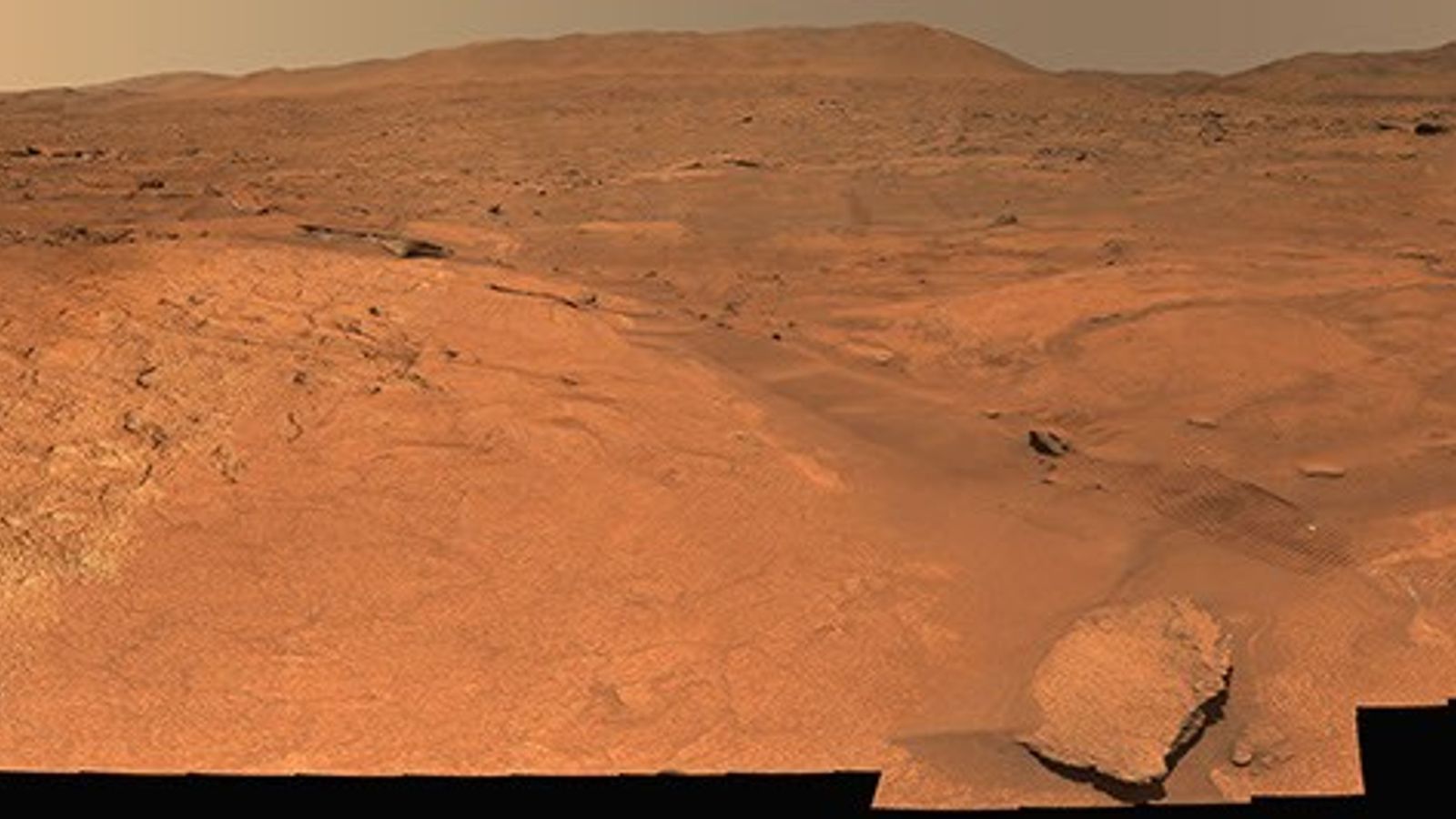 Perseverance captura panorama de 'Turquoise Bay' em Marte