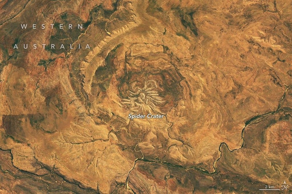 NASA revela cráter em forma de aranha na Austrália