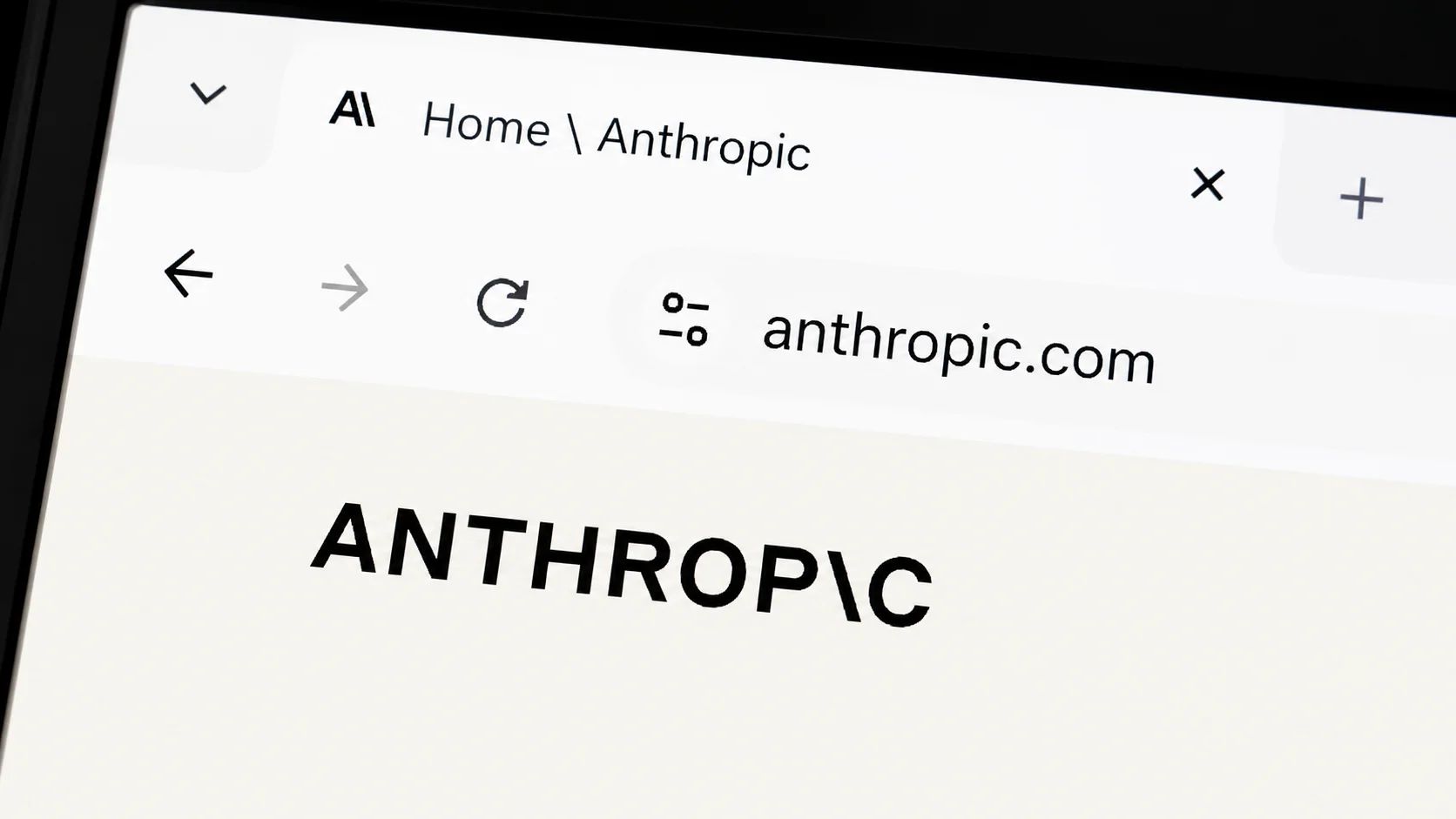 Anthropic alerta sobre risco de extinção da IA em prospecto de IPO