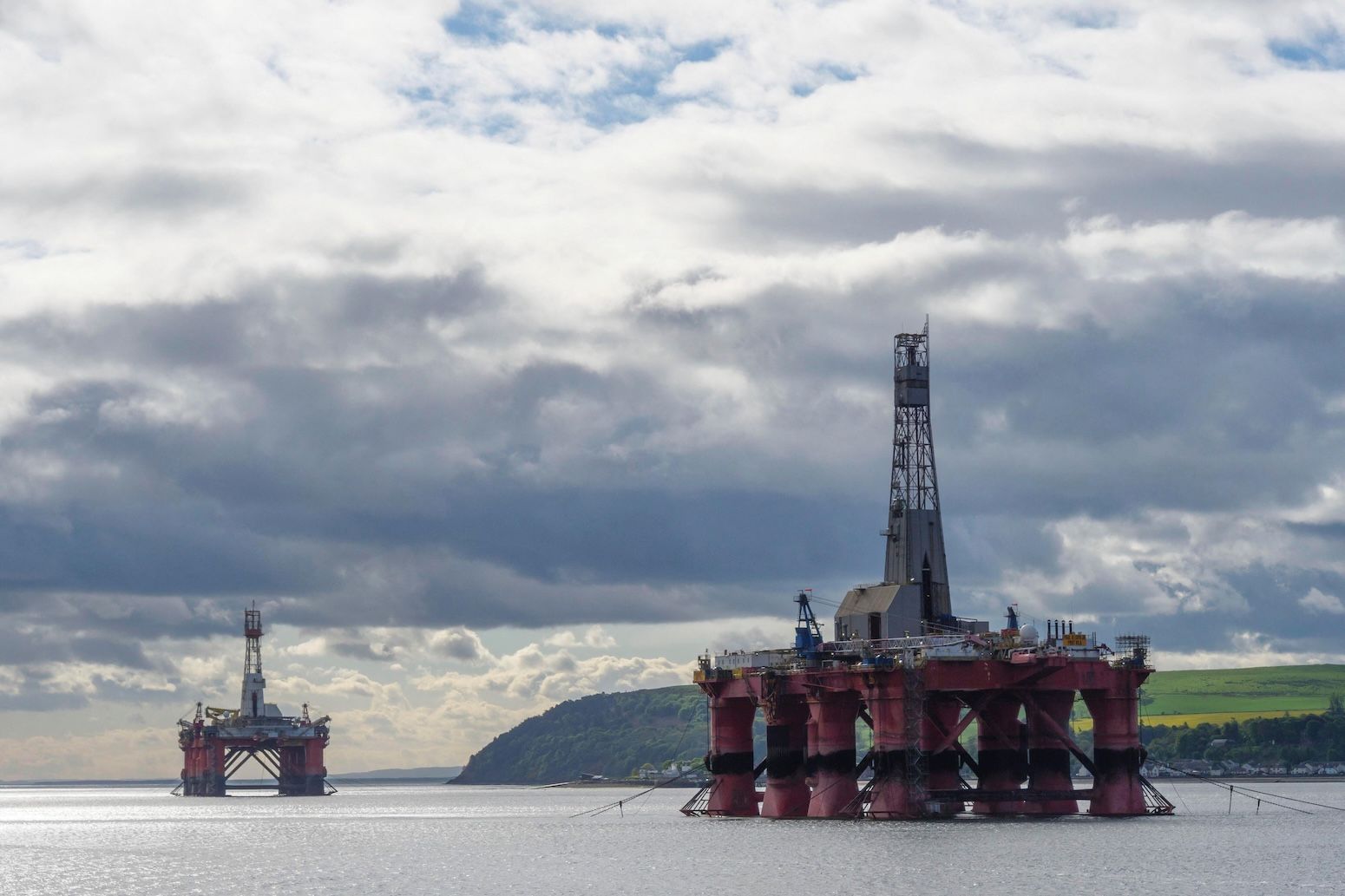 Imprensa britânica intensifica pressão por petróleo no Mar do Norte — 63 editoriais em 2026