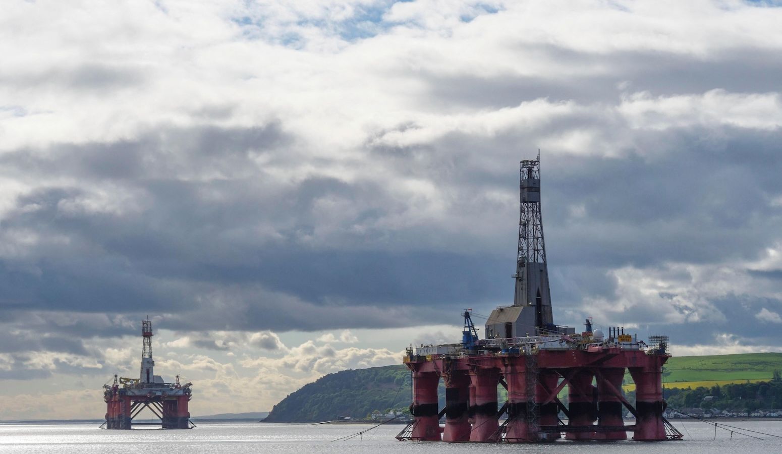 Imprensa britânica intensifica pressão por petróleo no Mar do Norte — 63 editoriais em 2026