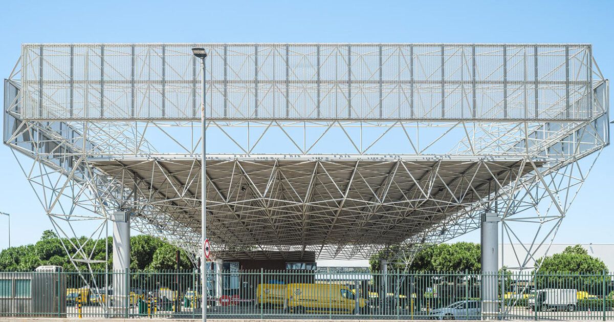 Barcelona transforma um portão logístico em marco arquitetônico